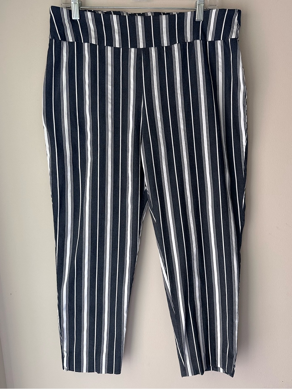Navy & White Vertical Stripe Crop Pants